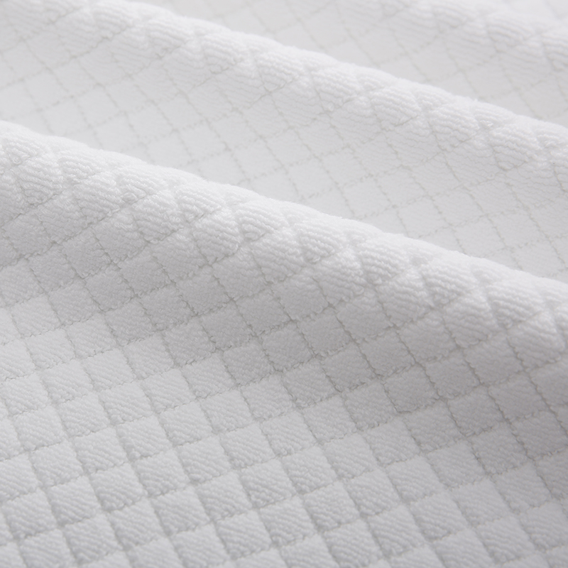 Hotel pure white diamond checkered floor towel