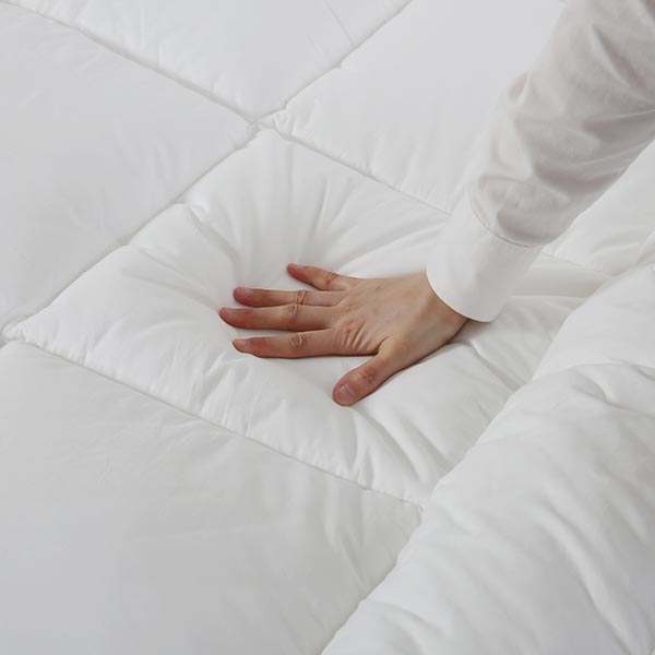 Goose plush mattress pad