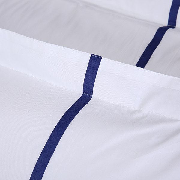 Blue and white cotton four-piece set