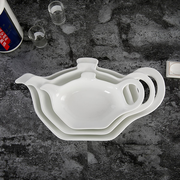 Teapot shaped creative dish